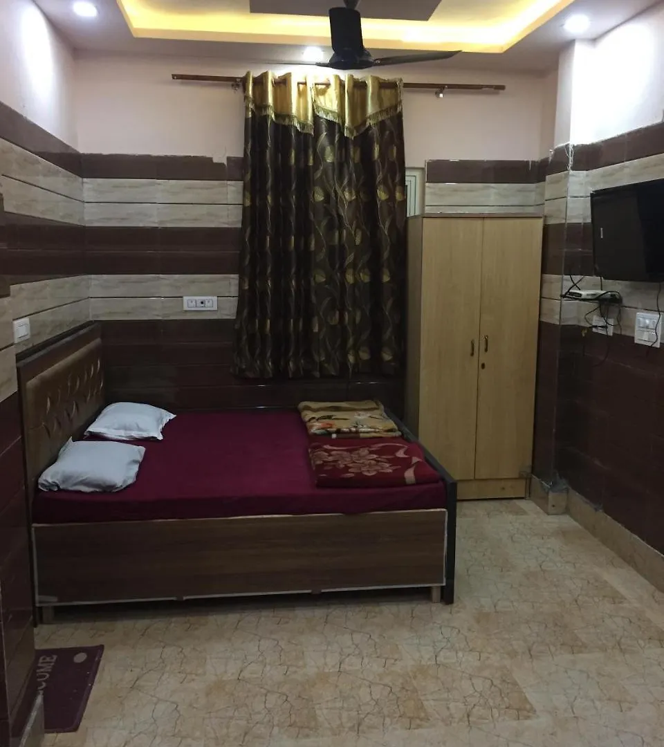 *** Guest house Royal Residency Hotel Delhi  India